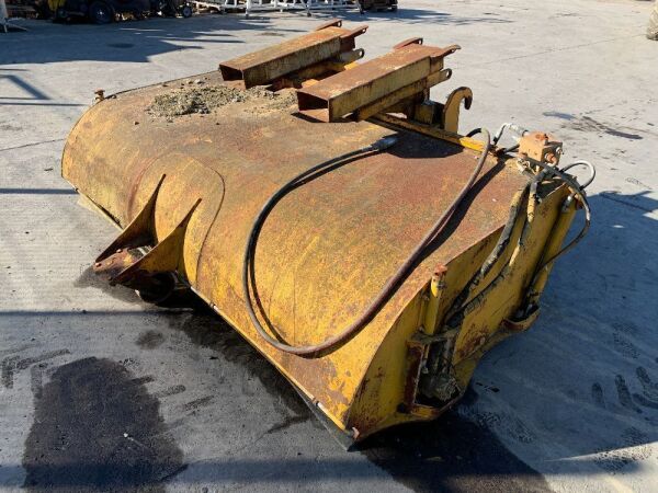 2002 JCB Hydraulic Sweeper c/w Forklift & Euro Brackets