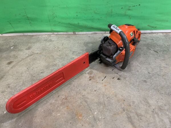 UNRESERVED Husqvarna 560XP Chainsaw