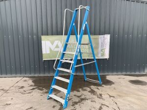 UNRESERVED Lyte 2.47M 7 Step Fibreglass Platform Ladder