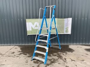 UNRESERVED Lyte 2.26M 6 Step Fibreglass Platform Ladder