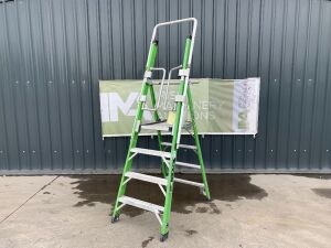 UNRESERVED Little Giant 2.6M 4 Step Fibreglass Platform Ladder