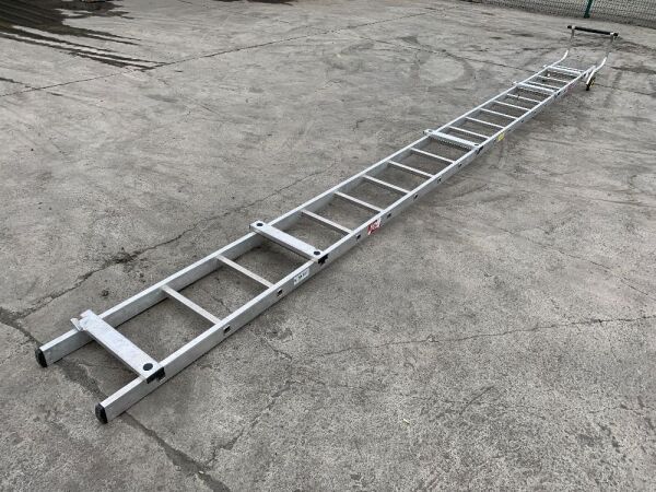 UNRESERVED Roofing Ladder Incl Hook (6.48M)