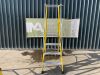 UNRESERVED Clow 1.13M 4 Step Fibreglass Platform Ladder - 2