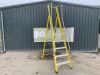 UNRESERVED Clow 1.68M 6 Step Fibreglass Platform Stepladder - 2