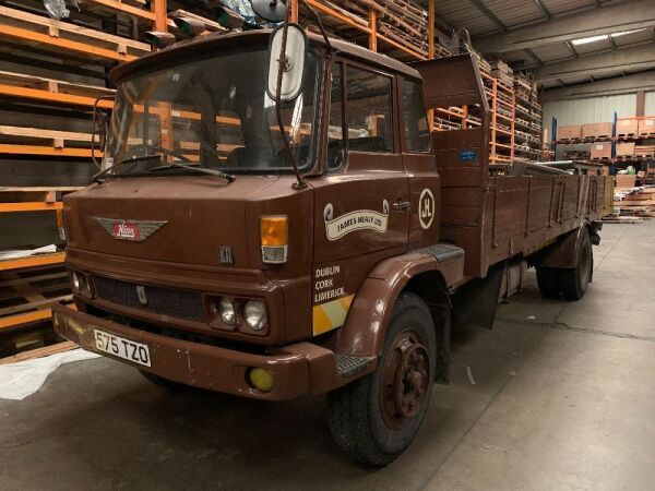 1981 HINO KR360 Dropside Flatbed Truck