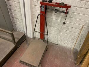 Avery Mobile Weighing Scales Type 3901AAG