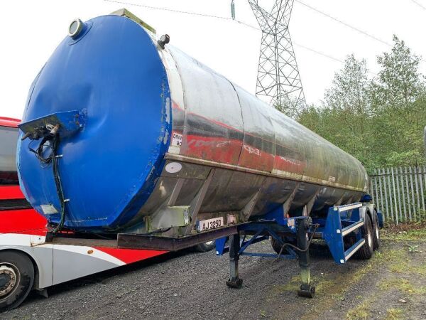 UNRESERVED 1991 Crane Fruehauf Twin Axle Water Tanker