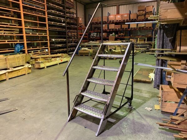 Portable Warehouse Step Ladder