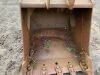 UNRESERVED 2.5FT Digging Bucket (60mm Pins) - 8