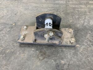 UNRESERVED Hitch With Pin