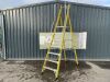 UNRESERVED Clow 7 Step 1.96M Podium Ladder