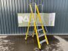 UNRESERVED Clow 4 Step 1.13M Podium Ladder - 3