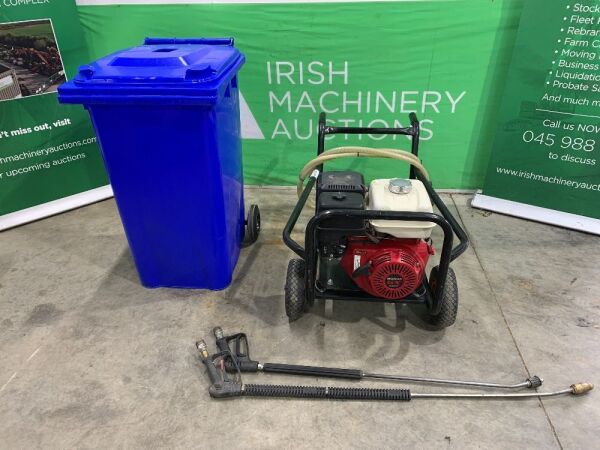 UNRESERVED 3000PSI Portable Power Washer c/w 10M Hose, Lance & Water Bin