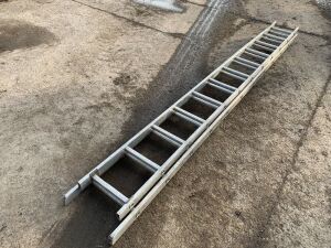 UNRESERVED Double Extendion Ladder