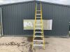 10FT Fibreglass Step Ladder - 2