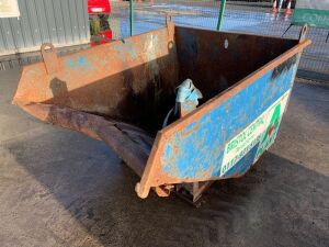 Blue Tipping Skip