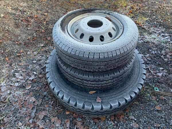 UNRESERVED 3 x Tyres & Rims