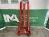 UNRESERVED Red 2000KG Engine Crane - 3