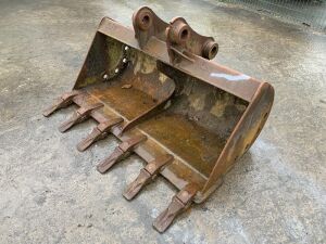 UNRESERVED Tighe 5FT Ditching Bucket (65mm)