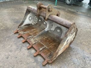 UNRESERVED R&M 5FT Ditching Bucket (65mm)