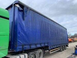 UNRESERVED 2003 SDC 45FT Tri Axle Double Deck Curtainsider