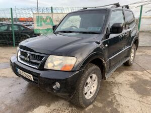 UNRESERVED 2004 Mitsubishi Pajero SWB