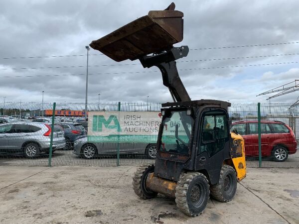 UNRESERVED JCB Powerboom Robot 155 Skidsteer c/w Bucket