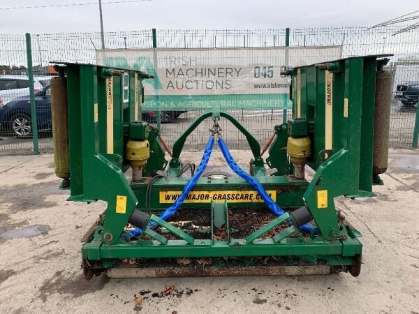 UNRESERVED 2006 Major 12000RMTP Hydraulic Batwing Heavy Duty Topper