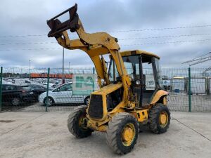 JCB 2CX Airmaster AWD Compact Loader c/w Compair Compressor