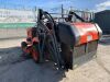 UNRESERVED 2009 Kubota G26 Hydrostatic High Tip Diesel Mower - 6