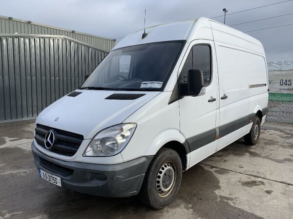 UNRESERVED 2011 Mercedes Benz Sprinter 2143 Van