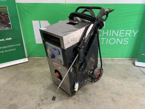 Mazzoni Hot/Cold Diesel Power Washer c/w Lance & Hose