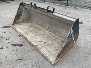 UNRESERVED Tighe Manitou Teleporter/Telehandler Bucket