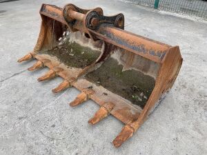 UNRESERVED Tighe 5.5FT Ditching Bucket (65mm)