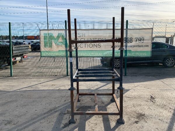 UNRESERVED 3 x Scaffolding Stillages