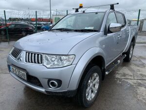 UNRESERVED 2013 Mitsubishi L200 CR 2.5 DID D.Cab