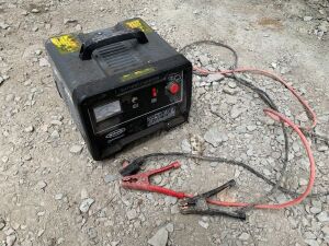 UNRESERVED Ring Trade Trickle Battery Charger
