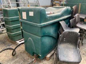 UNRESERVED Plastic Fuel Tank c/w Fuel Nozzle