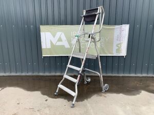 0.9M Podium Ladder/Steps