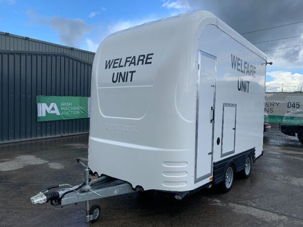 NEW/UNUSED Equi-Trek Fast Tow Twin Axle Welfare Unit