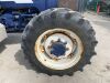 UNRESERVED 2000 Renault Ceres 320 4WD Tractor - 17