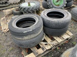 UNRESERVED 4x 215/70 H16 Tyres
