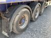 UNRESERVED 2005 Dennison Tri Axle Flat Bed Trailer - 14