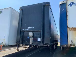 UNRESERVED 2004 SDC Tri Axle Curtainsider c/w Tail Lift