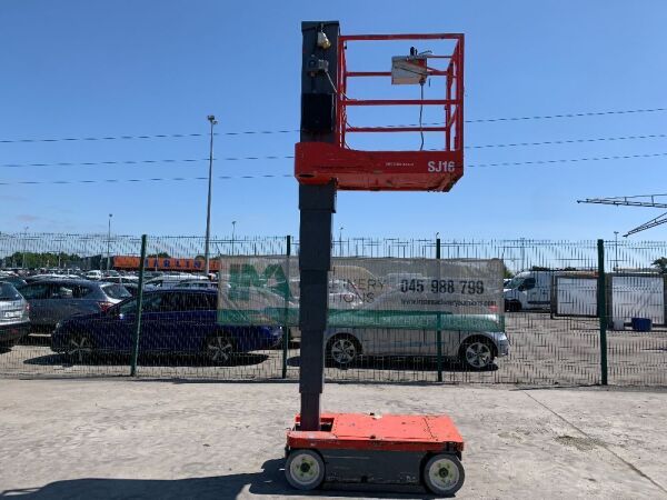 UNRESERVED 2014 Skyjack SJ16 Electric Vertical Mast Lift