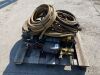 UNRESERVED 6 x Air Compressor Hoses & 2 x Air Hammers - 4