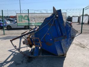 UNRESERVED Eichenger 1500Ltr Concrete Crane Skip