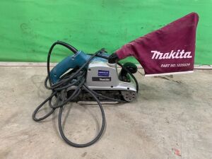 UNRESERVED Makita Planer