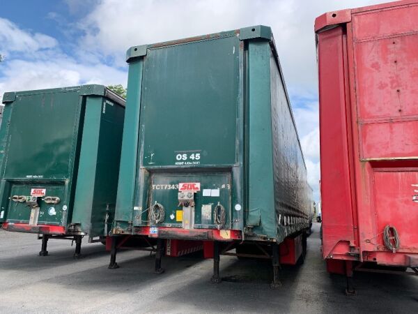 UNRESERVED 2009 SDC Tri Axle Curtainsider