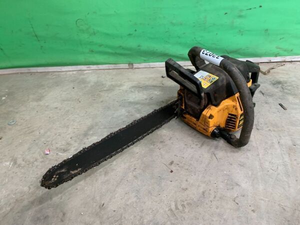 UNRESERVED Partner 420 Petrol Chainsaw